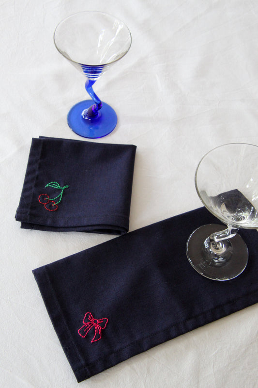 Set of 2 cocktail napkins with embroidery